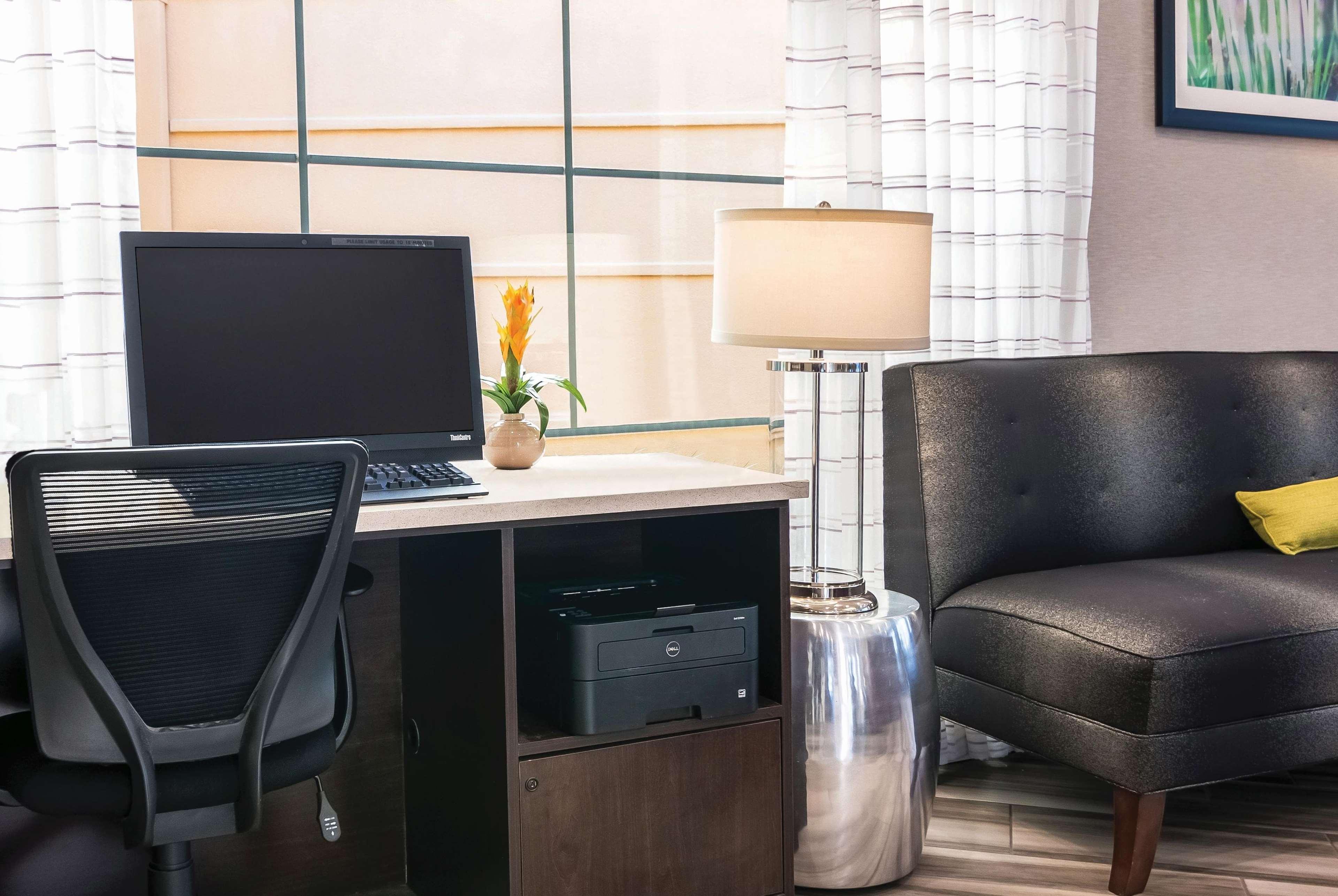 מלון La Quinta By Wyndham Orlando Airport North מראה חיצוני תמונה