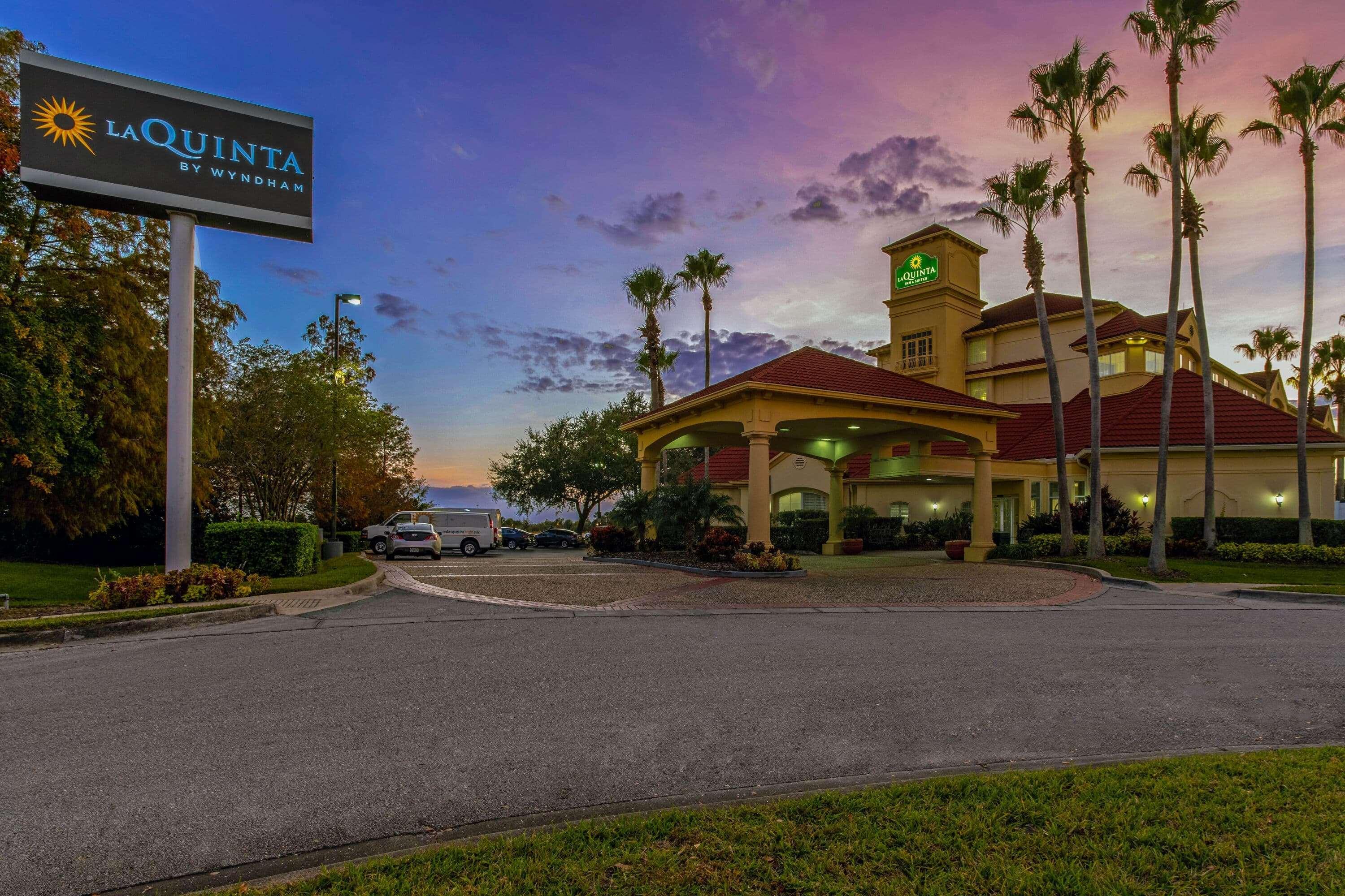 מלון La Quinta By Wyndham Orlando Airport North מראה חיצוני תמונה